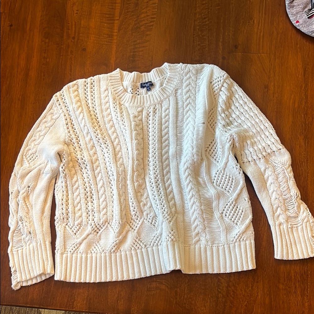 Like new, Splendid Women's White Cable Knit Sweater